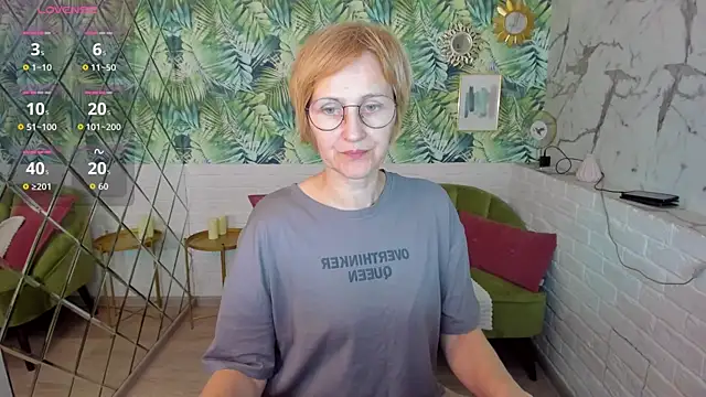 Snapshot of Paris_Cherry chatting on 8, 5, 2026 Paris Cherry online show from 8, 5, 2026