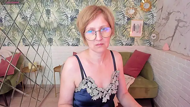 Snapshot of Paris_Cherry chatting on 31, 5, 2026 Paris Cherry online show from 31, 5, 2026