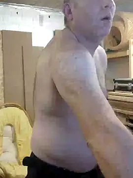 Snapshot of IronedTitan chatting on 11, 12, 2024 IronedTitan online show from 11, 12, 2024