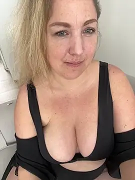 Snapshot of Anna_Alexa chatting on 13, 3, 2025 Anna Alexa online show from 13, 3, 2025