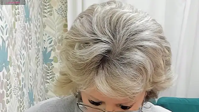 EvelynJoyful online show from 24, 1, 2025