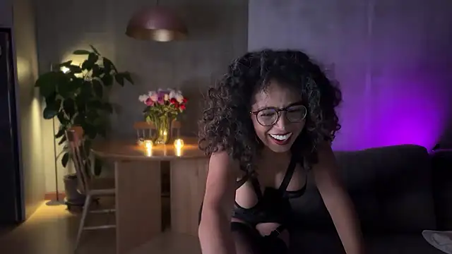 Snapshot of illaroom chatting on 22, 2, 2025 illaroom online show from 22, 2, 2025