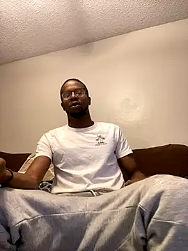 Snapshot of daloyhasabigdick chatting on 20, 10, 2025 daloyhasabigdick online show from 20, 10, 2025