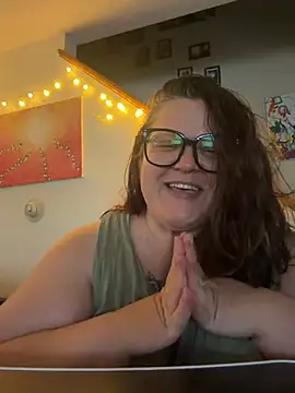 ticklesquirt online show from 14, 7, 2026