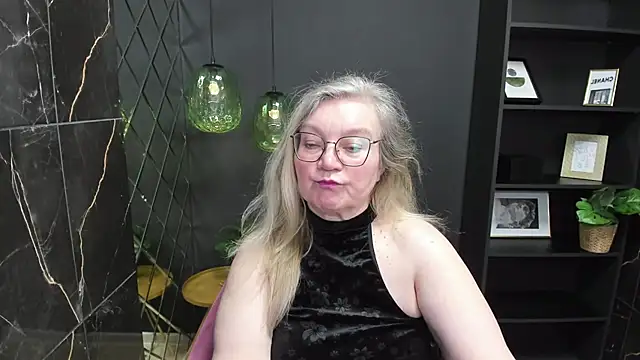 Snapshot of NataliMellow chatting on 19, 2, 2025 NataliMellow online show from 19, 2, 2025