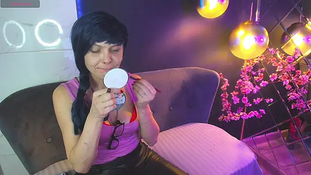 BrandiSweetie online show from 5, 12, 2024