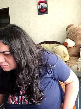 Snapshot of littleRikka chatting on 3, 4, 2026 littleRikka online show from 3, 4, 2026