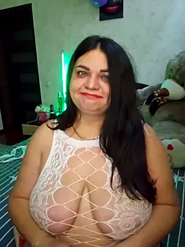 Snapshot of littleRikka chatting on 11, 4, 2026 littleRikka online show from 11, 4, 2026