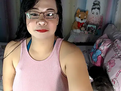 hersheykisses07 online show from 4, 11, 2025