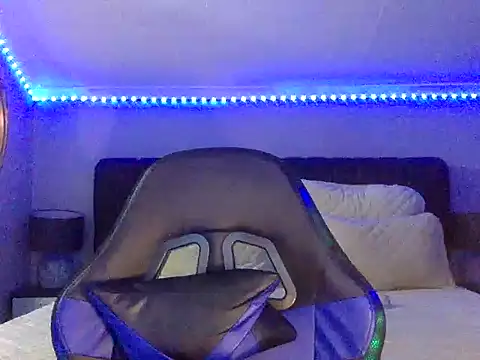 BOOTYBANGER24xx online show from 10, 9, 2025