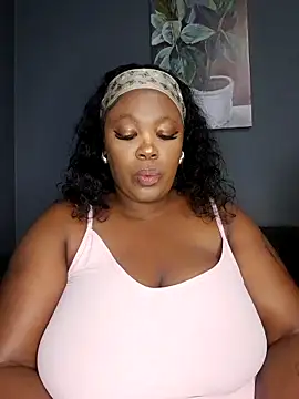 SWEETDOLLY29XX online show from 4, 10, 2025