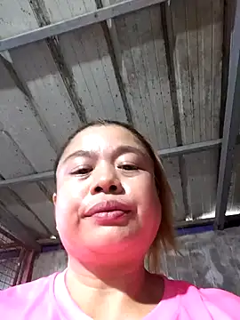 Snapshot of Kariebabe chatting on 23, 10, 2025 Kariebabe online show from 23, 10, 2025