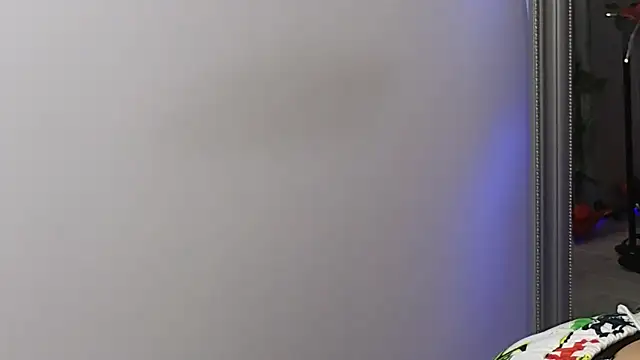 JuliaJuliette online show from 4, 3, 2025