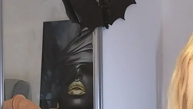 JuliaJuliette online show from 28, 10, 2025