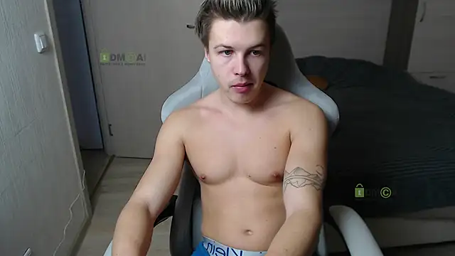 Snapshot of Sunny-Girl1 chatting on 5, 3, 2025 Sunny-Girl1 online show from 5, 3, 2025