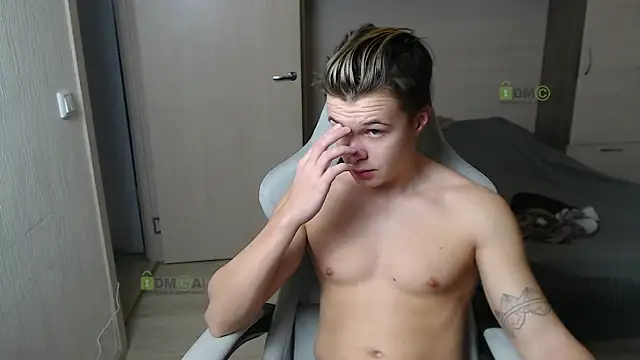 Snapshot of Sunny-Girl1 chatting on 13, 3, 2025 Sunny-Girl1 online show from 13, 3, 2025