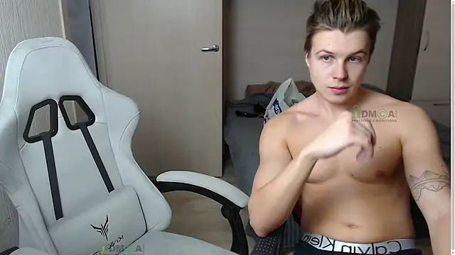 Snapshot of Sunny-Girl1 chatting on 13, 3, 2025 Sunny-Girl1 online show from 13, 3, 2025