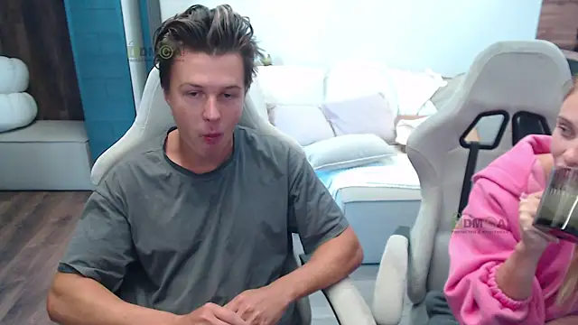 Snapshot of Sunny-Girl1 chatting on 1, 10, 2025 Sunny-Girl1 online show from 1, 10, 2025