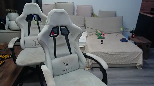 Snapshot of Sunny-Girl1 chatting on 1, 3, 2026 Sunny-Girl1 online show from 1, 3, 2026