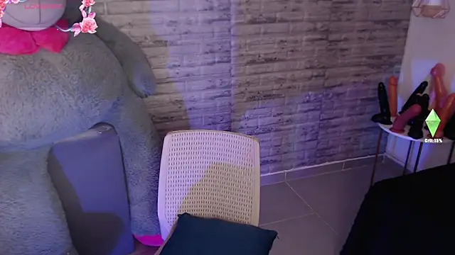 TinnaCobb online show from 14, 2, 2026