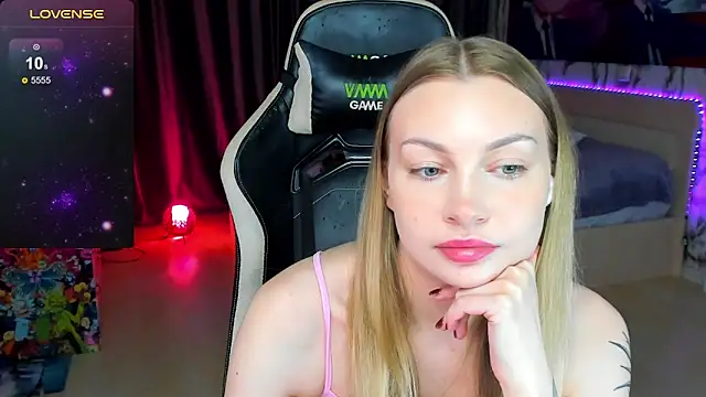 BiMolly online show from 25, 10, 2025