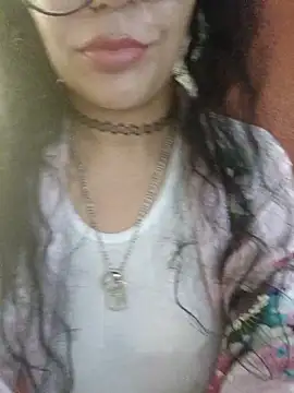 Snapshot of PichyPrettyPussy chatting on 1, 1, 2025 PichyPrettyPussy online show from 1, 1, 2025