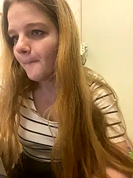 Snapshot of -MimmiLissa- chatting on 9, 11, 2025 -MimmiLissa- online show from 9, 11, 2025