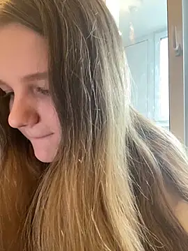 Snapshot of -MimmiLissa- chatting on 23, 4, 2026 -MimmiLissa- online show from 23, 4, 2026
