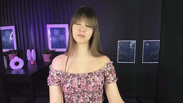 ElizaMild online show from 4, 2, 2025