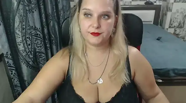 Snapshot of Boolochka chatting on 18, 12, 2024 Boolochka online show from 18, 12, 2024