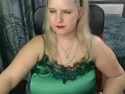 Snapshot of Boolochka chatting on 12, 3, 2025 Boolochka online show from 12, 3, 2025