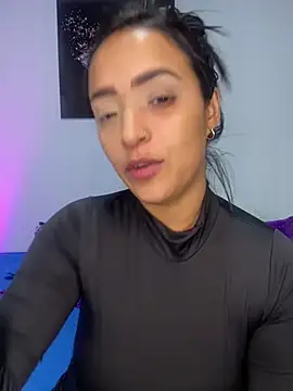 Shantal Lovee online show from 12, 12, 2024