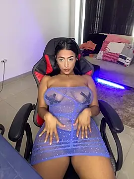 Shantal Lovee online show from 13, 1, 2025