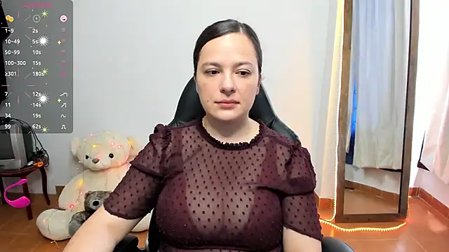 Snapshot of angelaagomez chatting on 4, 10, 2025 angelaagomez online show from 4, 10, 2025