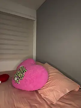 Sammy pink online show from 24, 4, 2026
