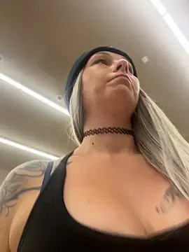 Babii Nova online show from 21, 4, 2026