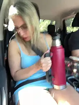 Snapshot of Gatitacarlita chatting on 18, 12, 2024 Gatitacarlita online show from 18, 12, 2024