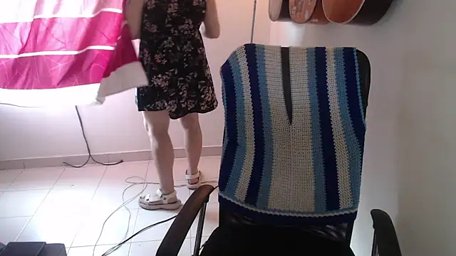 Smoke trip Alicia online show from 1, 12, 2025