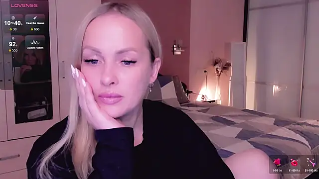 Snapshot of Libby_Nora chatting on 15, 10, 2025 Libby Nora online show from 15, 10, 2025