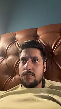 Snapshot of dhruv9413 chatting on 25, 11, 2025 dhruv9413 online show from 25, 11, 2025