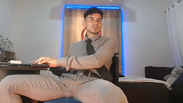 Andrew 4  online show from 31, 10, 2025