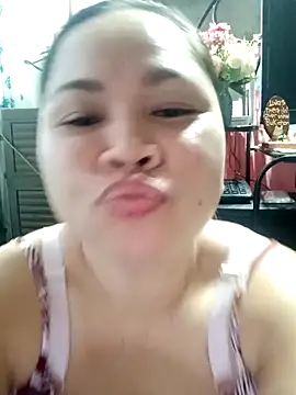 Snapshot of XXLorie_02 chatting on 6, 3, 2025 XXLorie 02 online show from 6, 3, 2025