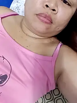 Snapshot of XXLorie_02 chatting on 9, 3, 2025 XXLorie 02 online show from 9, 3, 2025