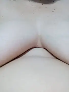 Snapshot of XXLorie_02 chatting on 18, 3, 2025 XXLorie 02 online show from 18, 3, 2025