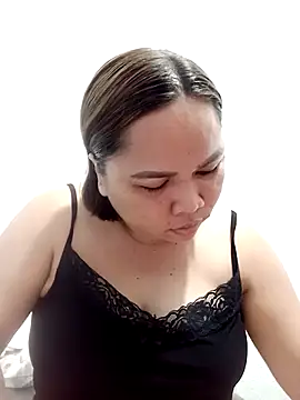 Snapshot of XXLorie_02 chatting on 16, 9, 2025 XXLorie 02 online show from 16, 9, 2025