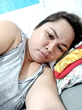 Snapshot of XXLorie_02 chatting on 30, 9, 2025 XXLorie 02 online show from 30, 9, 2025