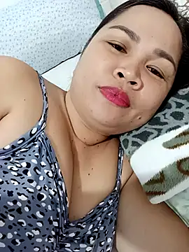 XXLorie 02 online show from 11, 1, 2026