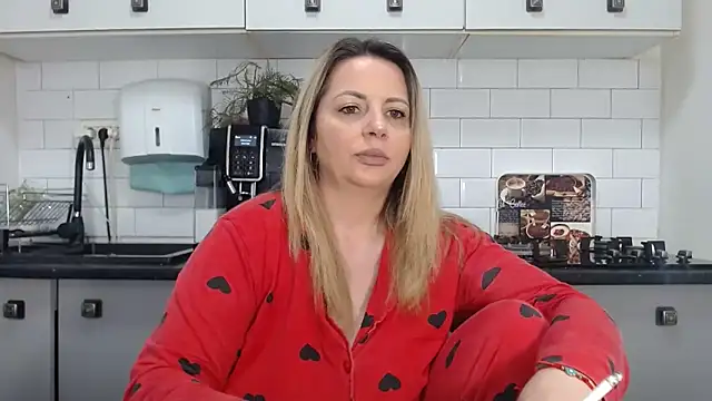 erikaerika online show from 16, 3, 2025