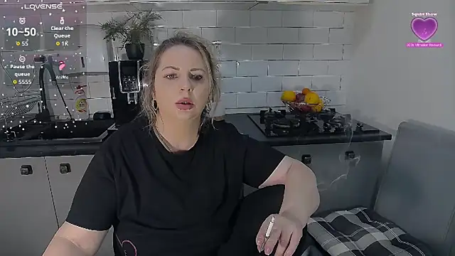 erikaerika online show from 15, 2, 2026