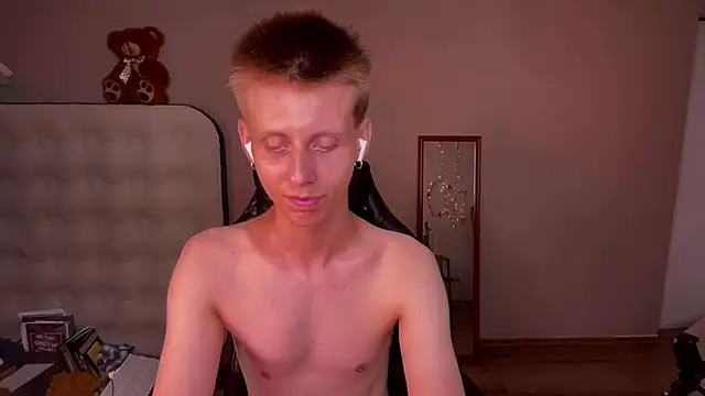 Snapshot of vladdymeow chatting on 17, 1, 2025 vladdymeow online show from 17, 1, 2025